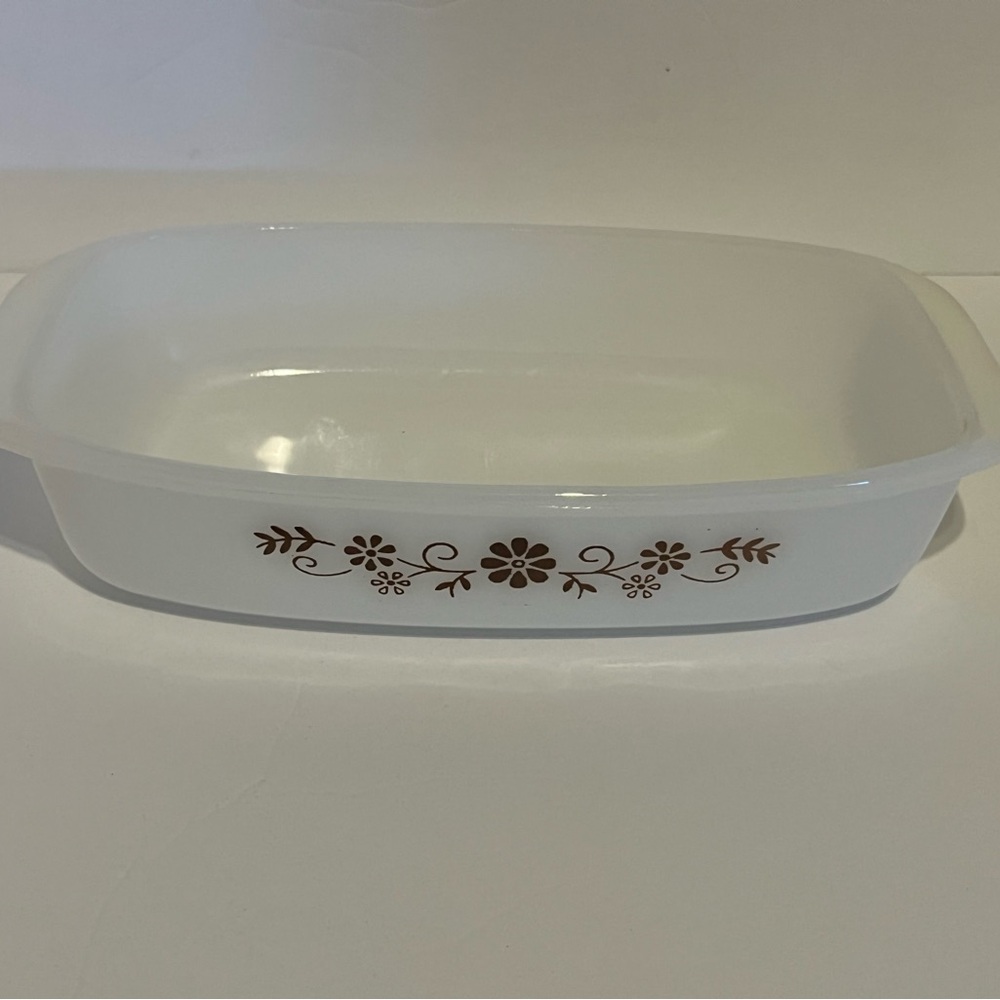 Vintage Pyr-o-Rey Brown Daisy Milk glass Dish